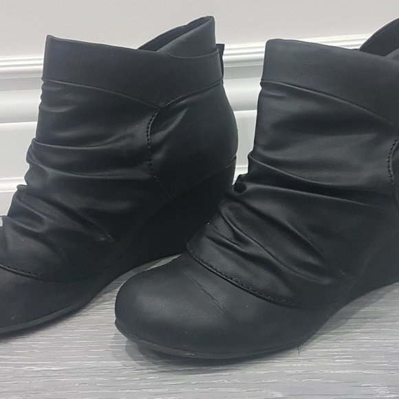 Ankle wedge boots - Picture 2 of 7